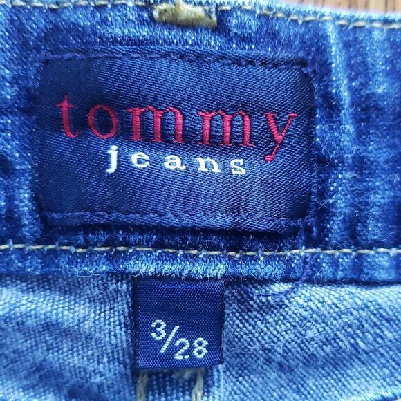 Tommy Hilfiger Classic 5 pocket Tommy Jeans Junior Girls Blue Jeans size 3 /28 - Picture 4 of 7